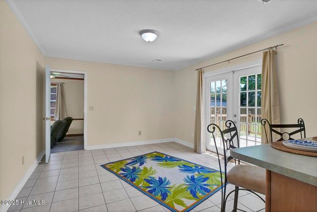 805 Hamlet Avenue, Carolina Beach, NC 28428
