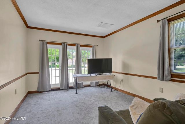 805 Hamlet Avenue, Carolina Beach, NC 28428