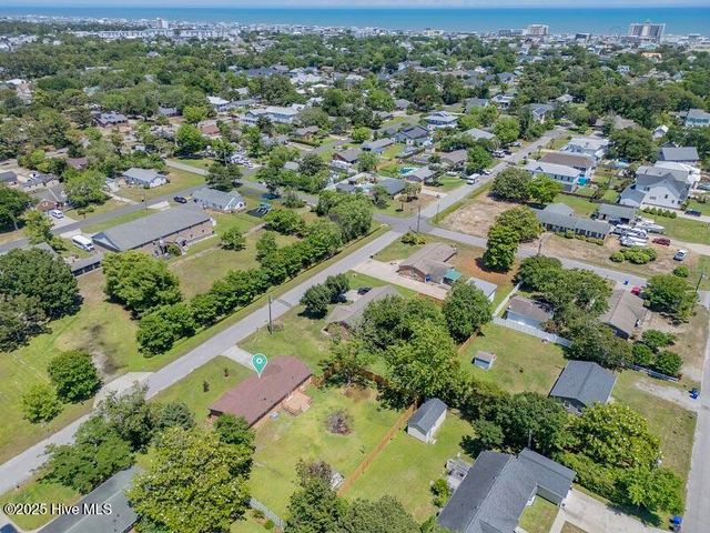 805 Hamlet Avenue, Carolina Beach, NC 28428