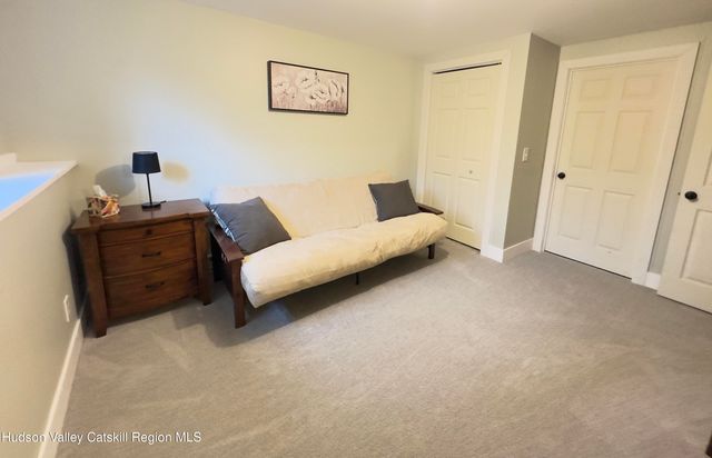 809 Sleepy Hollow Road, Athens, NY 12015