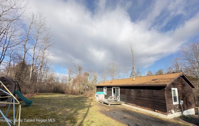 809 Sleepy Hollow Road, Athens, NY 12015