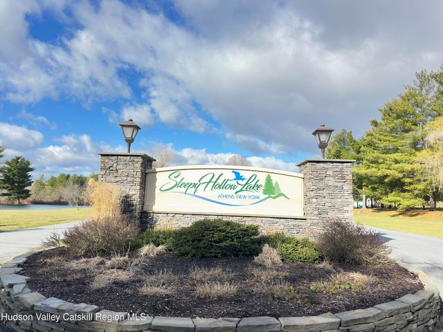 809 Sleepy Hollow Road, Athens, NY 12015