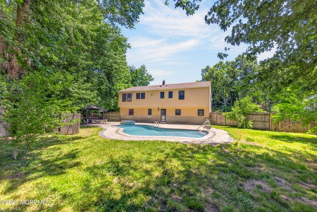 6 Fieldstone Lane, Ocean Twp, NJ 07712