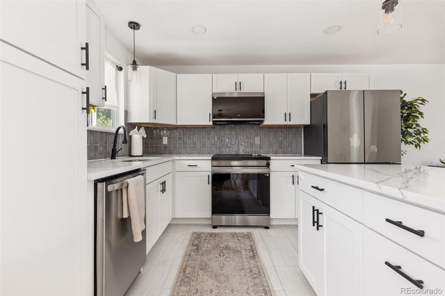 7327 S Carr Court, Littleton, CO 80128