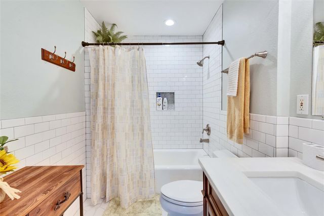 16108 Aqua Azul PATH, Austin, TX 78734