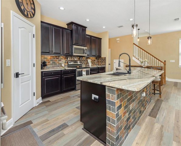 8702 CORINTHIAN WAY, New Port Richey, FL 34654