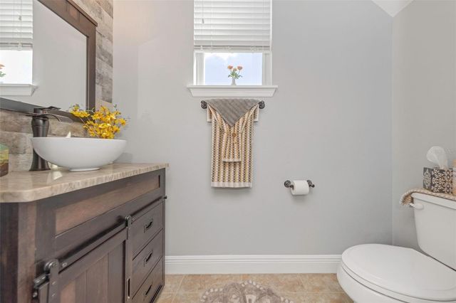 8702 CORINTHIAN WAY, New Port Richey, FL 34654