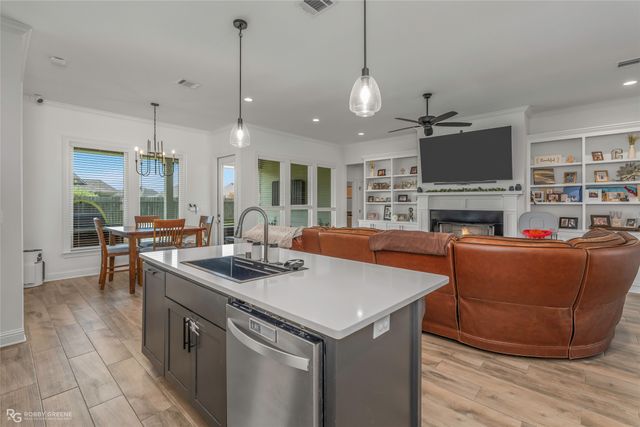 1356 Quincy Drive, Bossier City, LA 71111