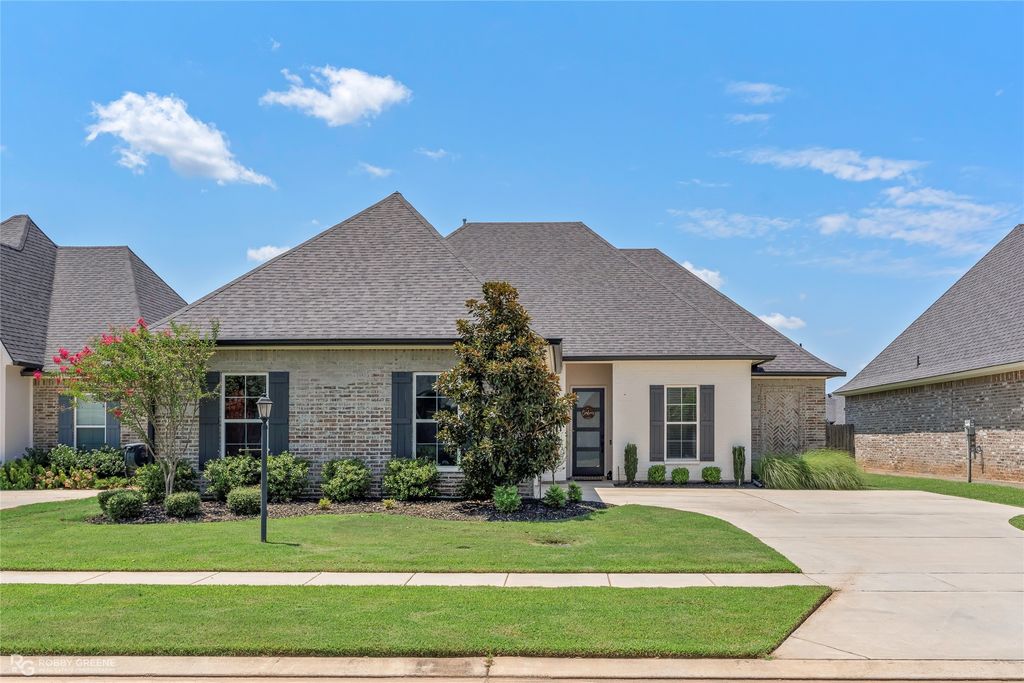 1356 Quincy Drive, Bossier City, LA 71111