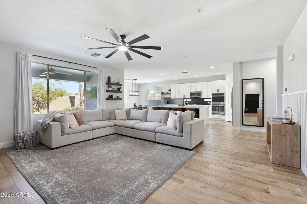 11146 E REMBRANDT Avenue, Mesa, AZ 85212 — photo 4