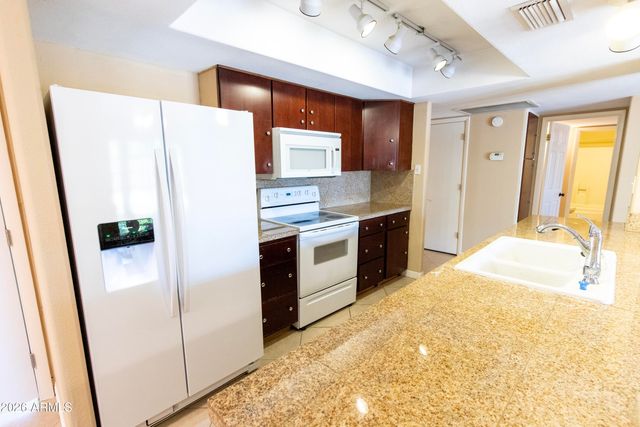 1049 E CARTER Drive, Tempe, AZ 85282