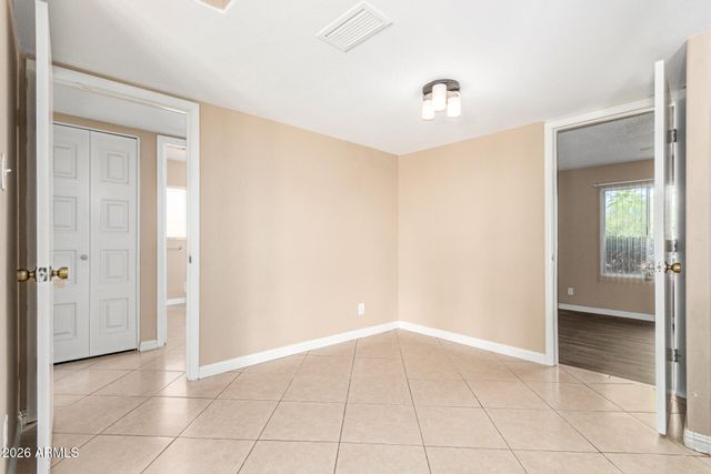 1049 E CARTER Drive, Tempe, AZ 85282