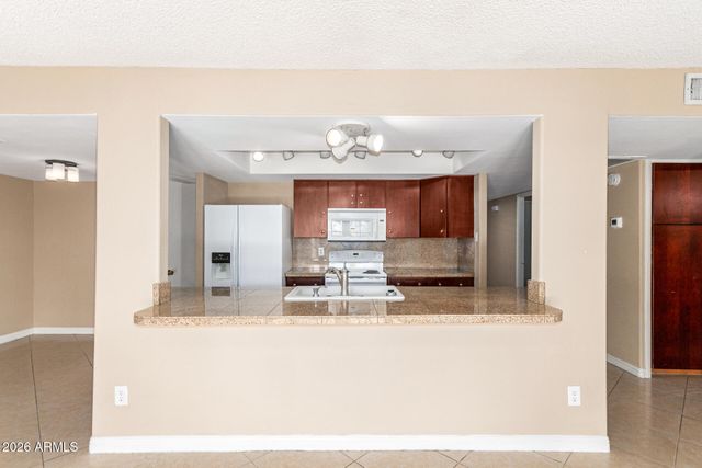 1049 E CARTER Drive, Tempe, AZ 85282