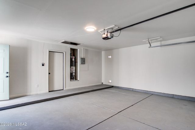 5665 S Catalina Avenue, Tucson, AZ 85706