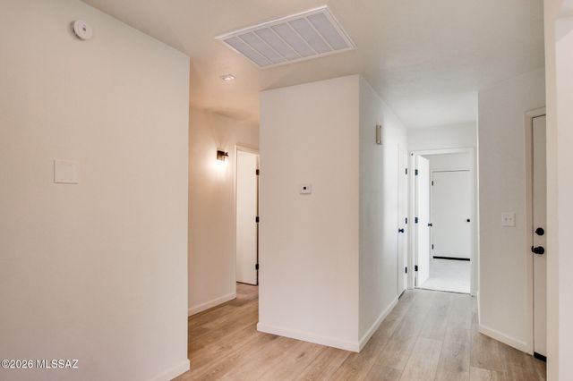 5665 S Catalina Avenue, Tucson, AZ 85706