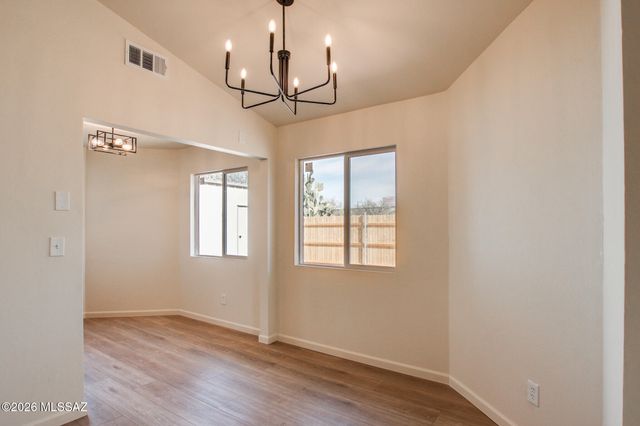 5665 S Catalina Avenue, Tucson, AZ 85706