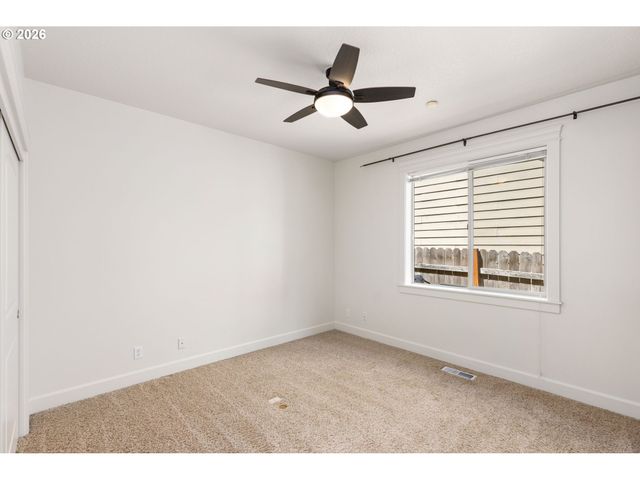 11190 Nw 317TH Pl, North Plains, OR 97133