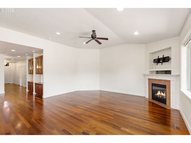 11190 Nw 317TH Pl, North Plains, OR 97133