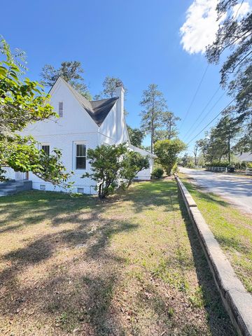 800 Hampton Street, Walterboro, SC 29488
