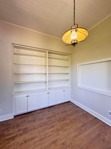 800 Hampton Street, Walterboro, SC 29488