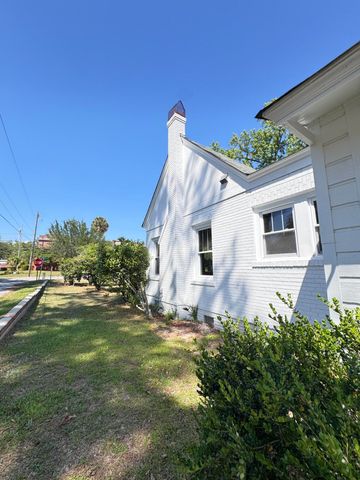 800 Hampton Street, Walterboro, SC 29488