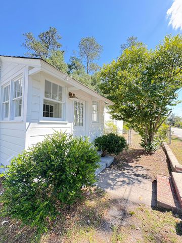 800 Hampton Street, Walterboro, SC 29488