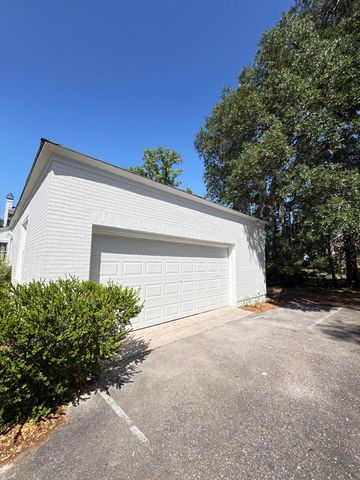 800 Hampton Street, Walterboro, SC 29488