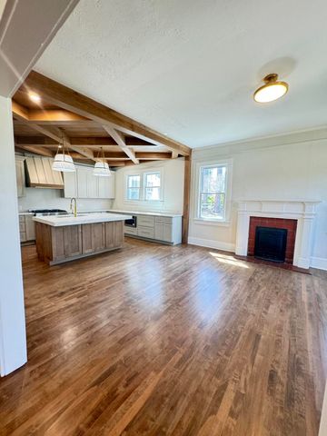 800 Hampton Street, Walterboro, SC 29488