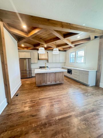 800 Hampton Street, Walterboro, SC 29488