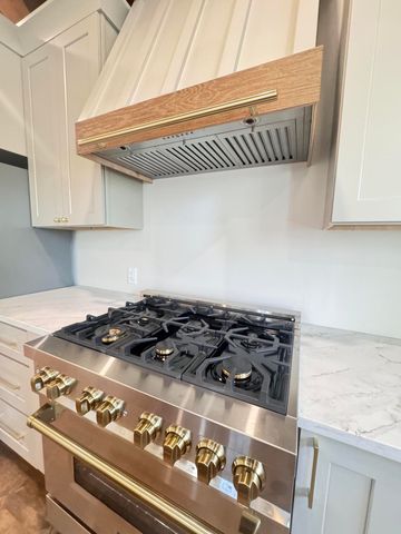 800 Hampton Street, Walterboro, SC 29488