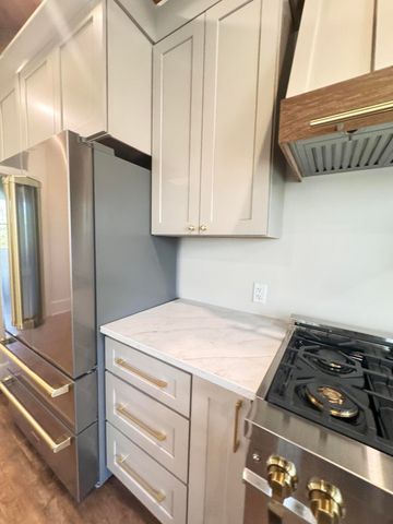 800 Hampton Street, Walterboro, SC 29488