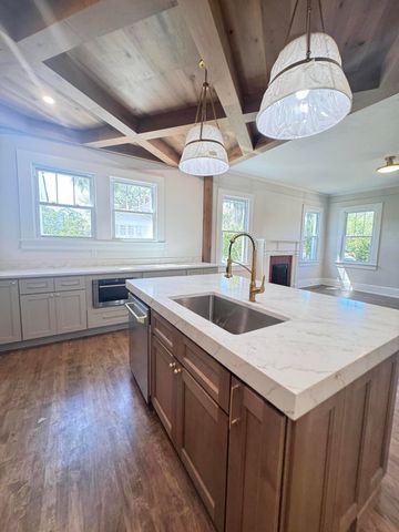 800 Hampton Street, Walterboro, SC 29488