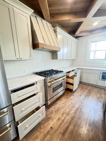 800 Hampton Street, Walterboro, SC 29488