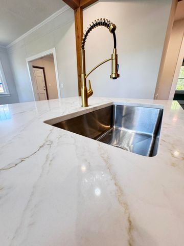 800 Hampton Street, Walterboro, SC 29488
