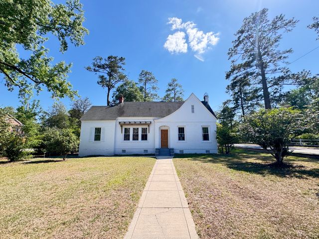 800 Hampton Street, Walterboro, SC 29488