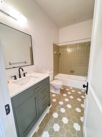 800 Hampton Street, Walterboro, SC 29488