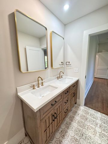 800 Hampton Street, Walterboro, SC 29488