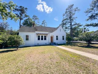 800 Hampton Street, Walterboro, SC 29488