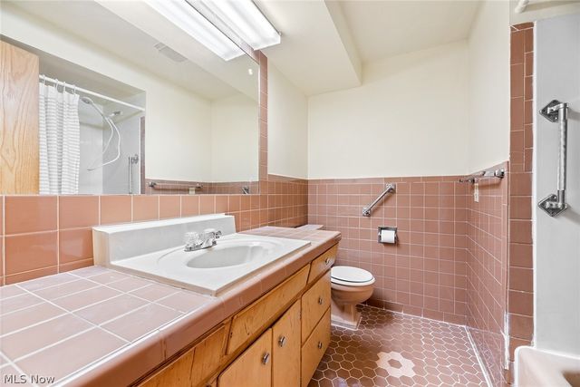 1770 Tanglewood Drive, Akron, OH 44313