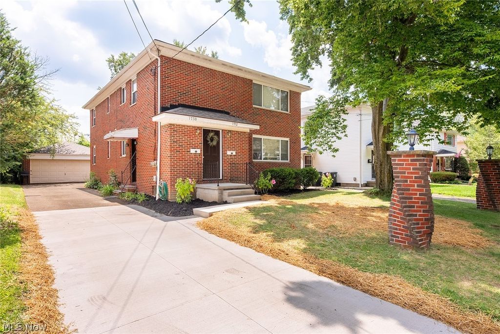 1770 Tanglewood Drive, Akron, OH 44313