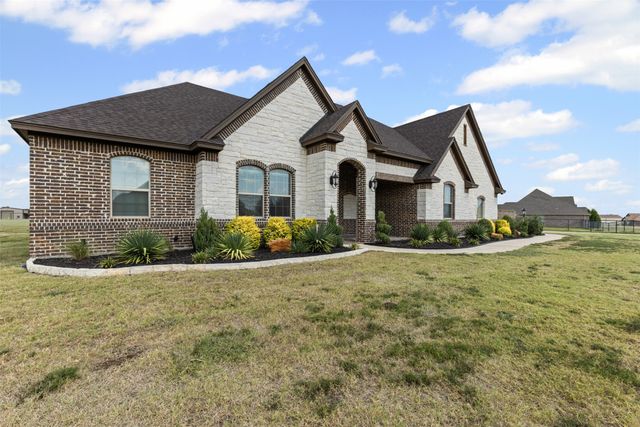429 Hartley Way, Azle, TX 76020