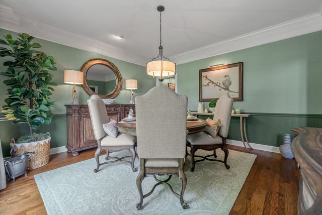 566 Pond Apple Rd, Clarksville, TN 37043