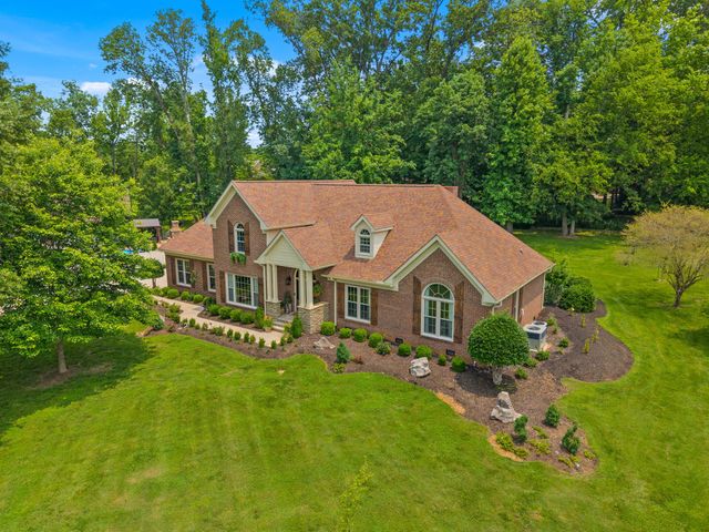 566 Pond Apple Rd, Clarksville, TN 37043