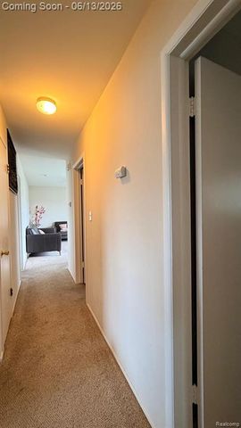 3254 Potomac Avenue, Warren, MI 48091