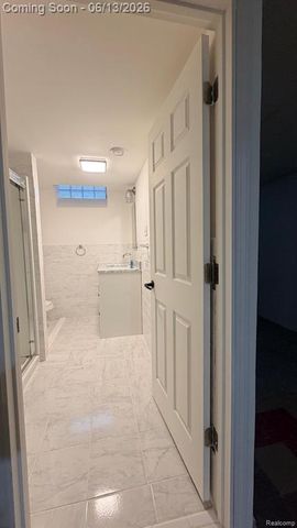3254 Potomac Avenue, Warren, MI 48091