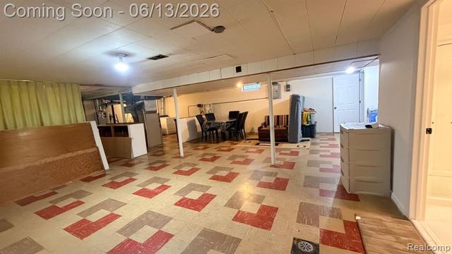 3254 Potomac Avenue, Warren, MI 48091