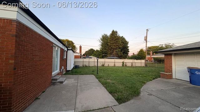 3254 Potomac Avenue, Warren, MI 48091
