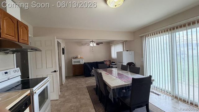 3254 Potomac Avenue, Warren, MI 48091