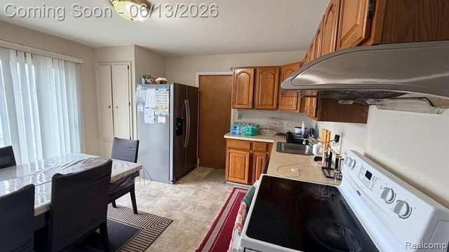 3254 Potomac Avenue, Warren, MI 48091