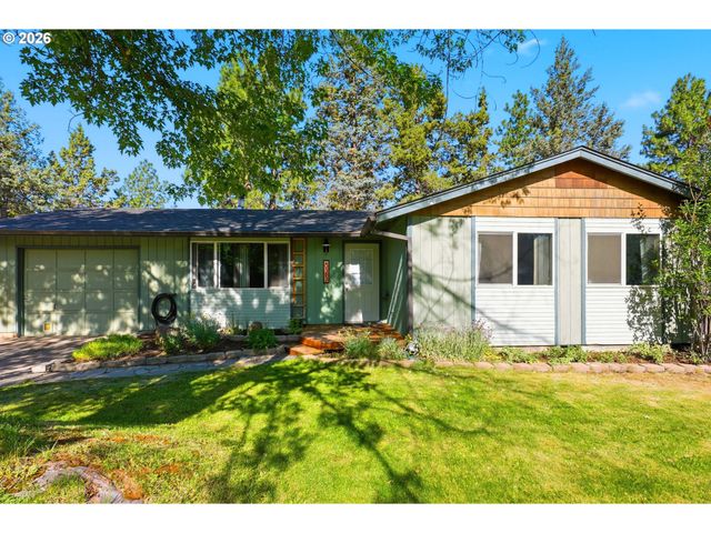 823 Se POLARIS Ct, Bend, OR 97702